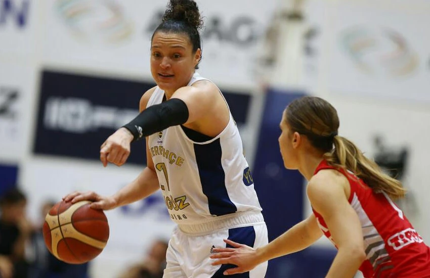 Euroleague'de Fenerbahçe adını çeyrek finale yazdırdı