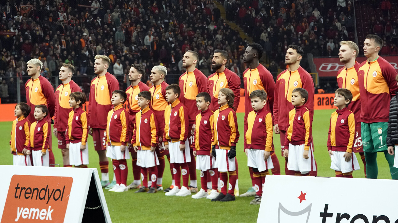 Galatasaraylı yıldızdan jübile kararı! Resmen açıkladı