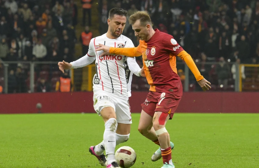 Okan Buruk'tan galibiyet sonrası transfer açıklaması