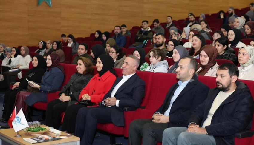 Sultangazi Belediyesi Prof. Dr. Nurullah Genç’i konuk etti