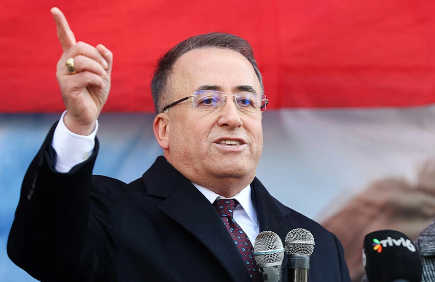 CHP'den İYİ Parti'ye 3 büyükşehirde yasak! Akşener ateş püskürdü