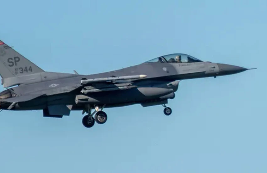 ABD'ye ait F-16 düştü