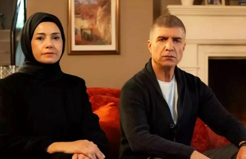 Özcan Deniz'in bilinmeyen başarı hikayesini Yasemin Bozkurt açıkladı