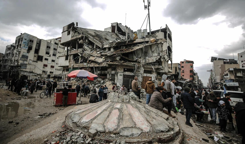 Gazze'de can kaybı 27 bine dayandı! Filistinliler çaresiz