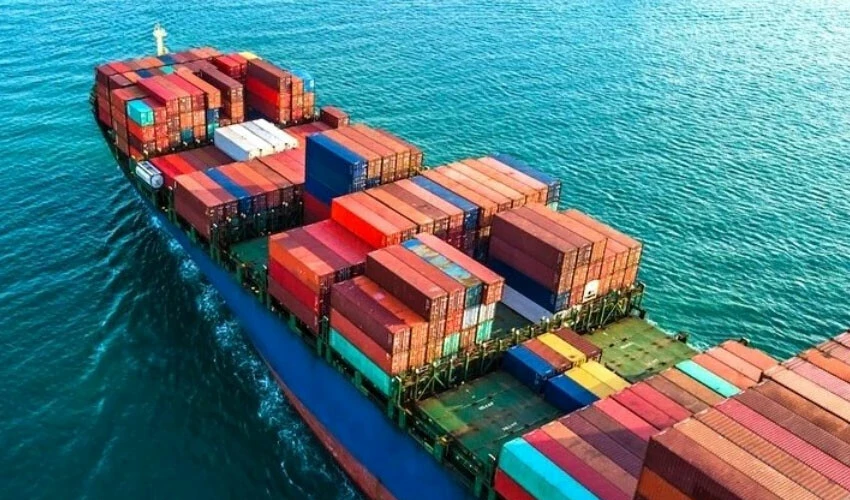 Türkiye'nin aralıkta ihracatı arttı, ithalatı azaldı