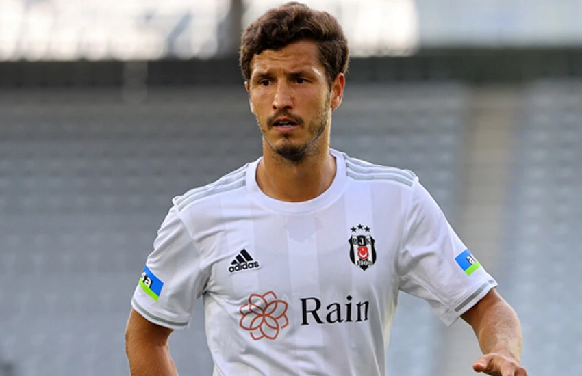 Beşiktaş'a Aboubakar'dan kötü haber!