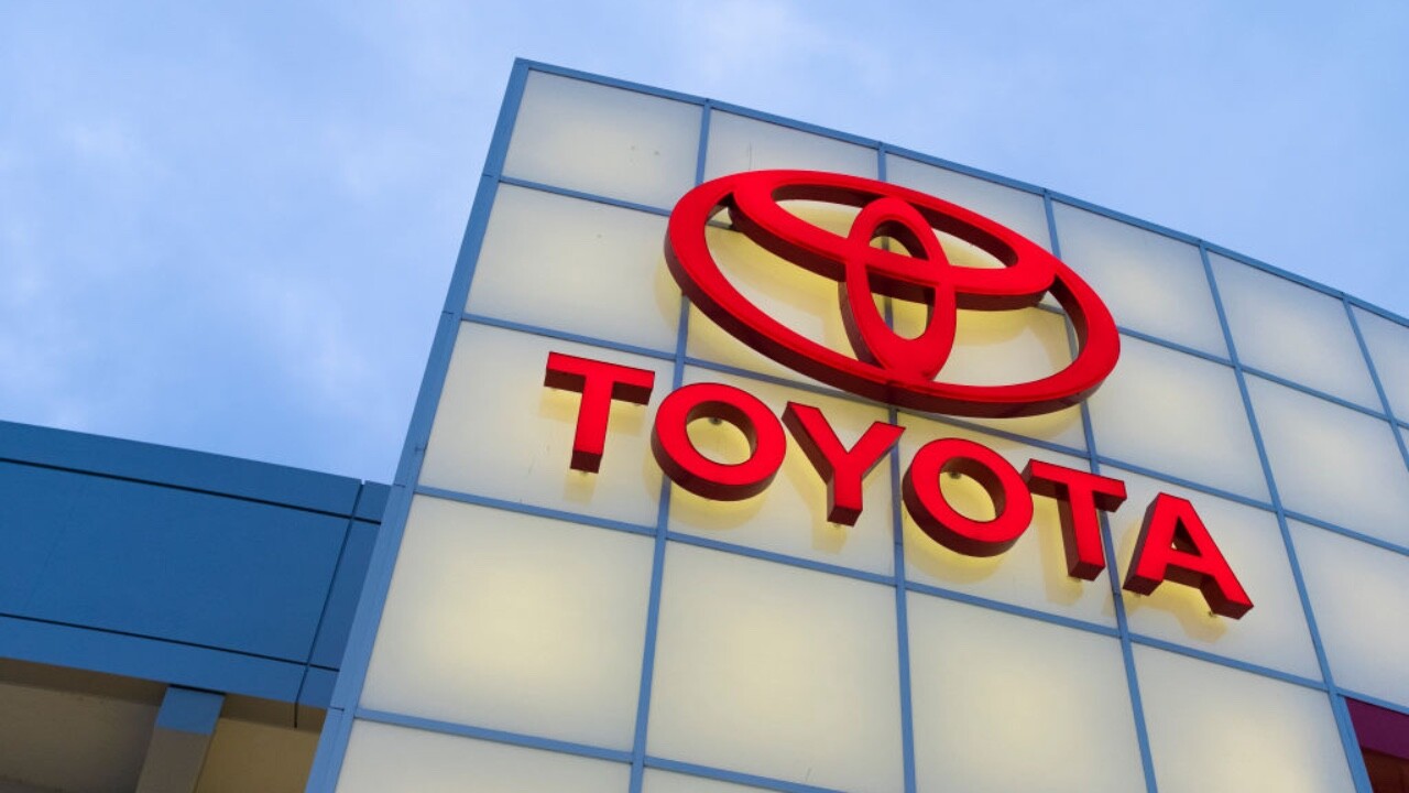 Toyota eski model binlerce aracını geri çağırdı