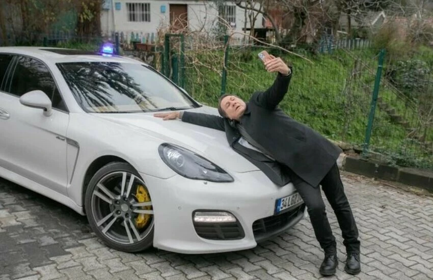 Dilan Polat'ın lüks aracı Arka Sokaklar dizisinde