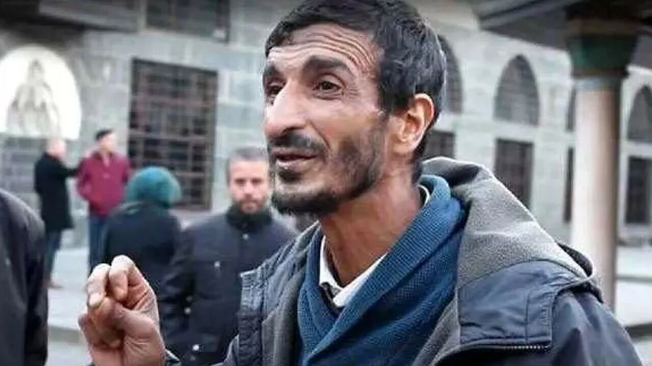 "Diyarbakırlı Ramazan Hoca" son yolculuğuna uğurlandı... Cenazede dikkat çeken ayrıntı - 2. Resim