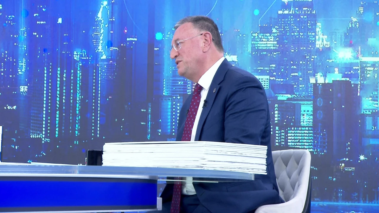 Lütfü Savaş 'bizde herkes konuşuyor' diyerek isyan etti: CHP'de maalesef fazla demokrasi var