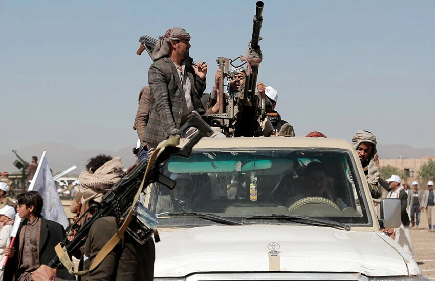 Husiler, ABD ve İngiltere'nin yeni saldırısını duyurdu