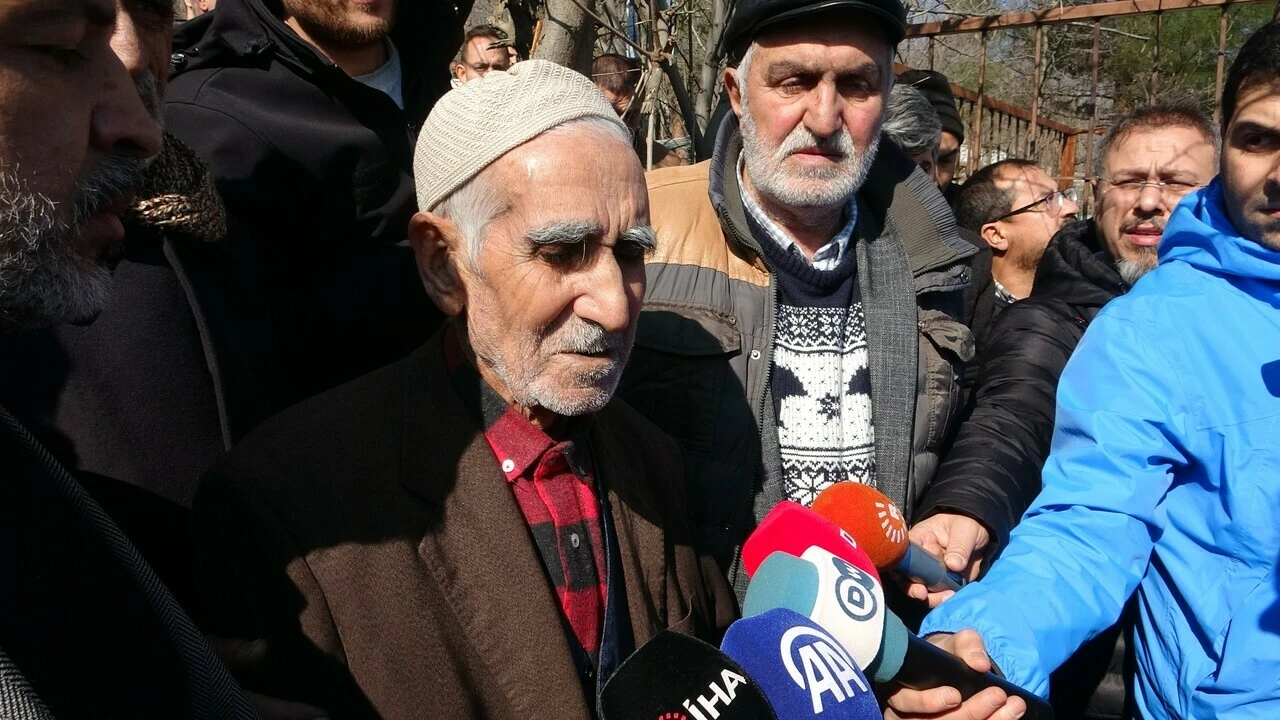 'Ramazan Hoca'nın babasından yürek yakan sözler: Kelimeler boğazında düğümlendi - 1. Resim