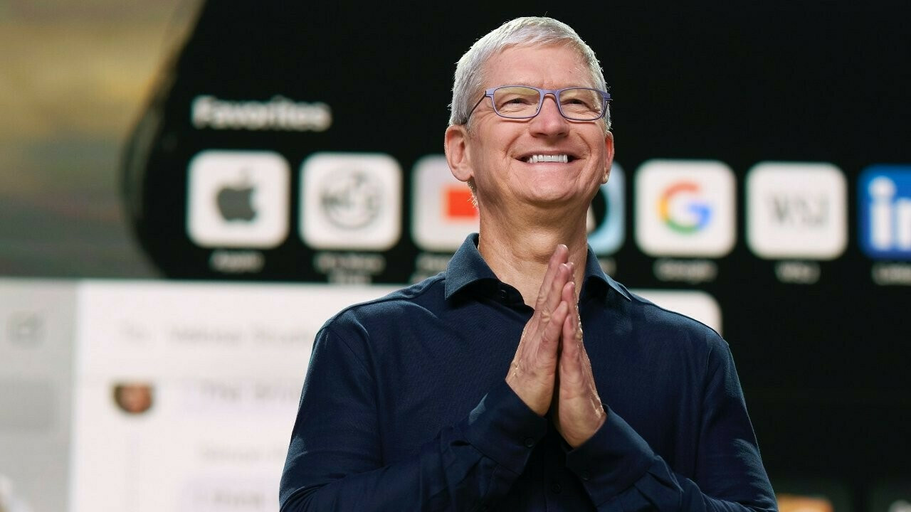 Apple CEO&#039;su duyurdu: iPhone&#039;lara büyük yapay zeka güncellemesi geliyor