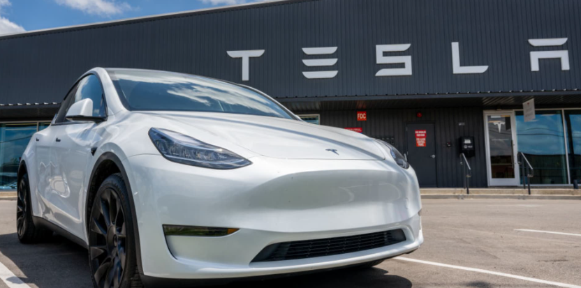 Elektrikli otomobil devi Tesla&#039;dan radikal karar