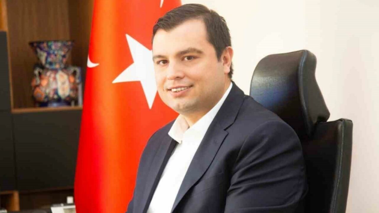 AK Parti Uşak Belediye Başkan adayı Mehmet Çakın kimdir? Aslen nereli, kaç yaşında?