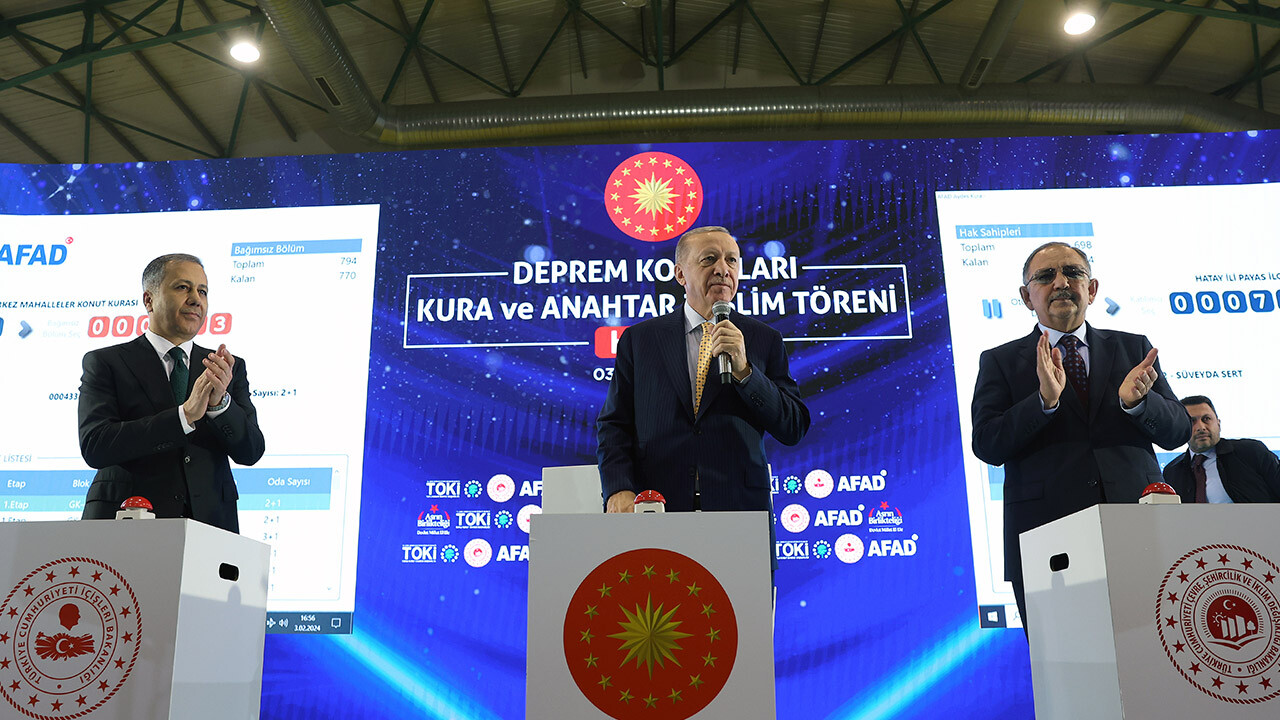 Deprem konutları teslim ediliyor... Erdoğan: Kaybettiğimiz canlar yüreklerimizi yakıyor