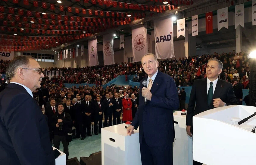 Deprem konutları teslim ediliyor... Erdoğan: Kaybettiğimiz canlar yüreklerimizi yakıyor - 1. Resim