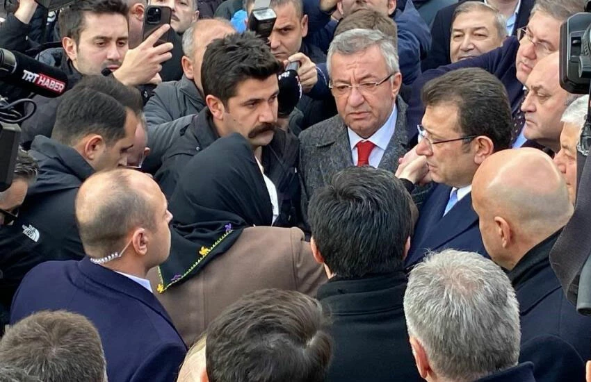 İYİ Parti lideri Akşener’in ablası son yolculuğuna uğurlandı - 1. Resim