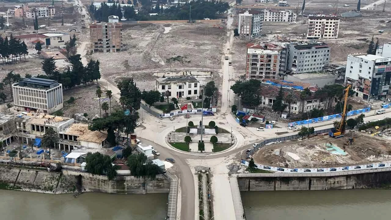 Deprem sonrası hayalet kente döndü: 15 bin aileden sadece 35'i kaldı