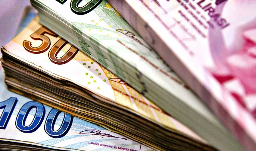 Emeklinin gözü kulağı zam farkında! Tarihler belli oldu, kim ne kadar alacak?