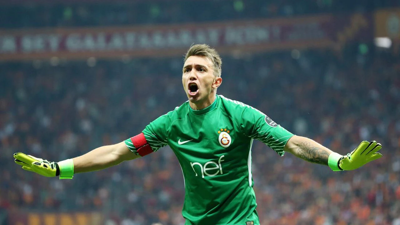 Fernando Muslera için sürpriz iddia: Galatasaray&#039;dan ayrılıyor ama İstanbul&#039;da kalıyor!