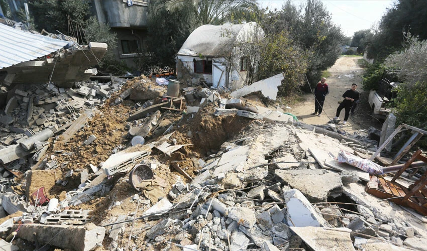 İsrail önce zorla göç ettirdi ardından vurdu!