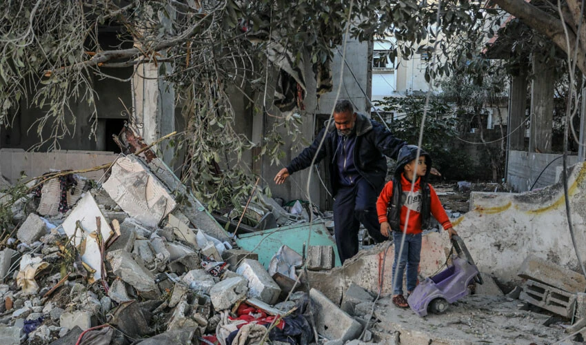 İsrail önce zorla göç ettirdi ardından vurdu!