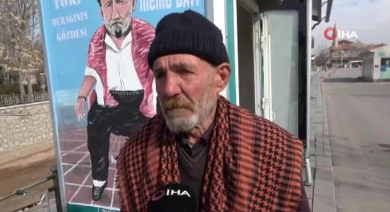 Kurtlar Vadisi durağını kurt gibi uluyarak anons ediyor - 1. Resim