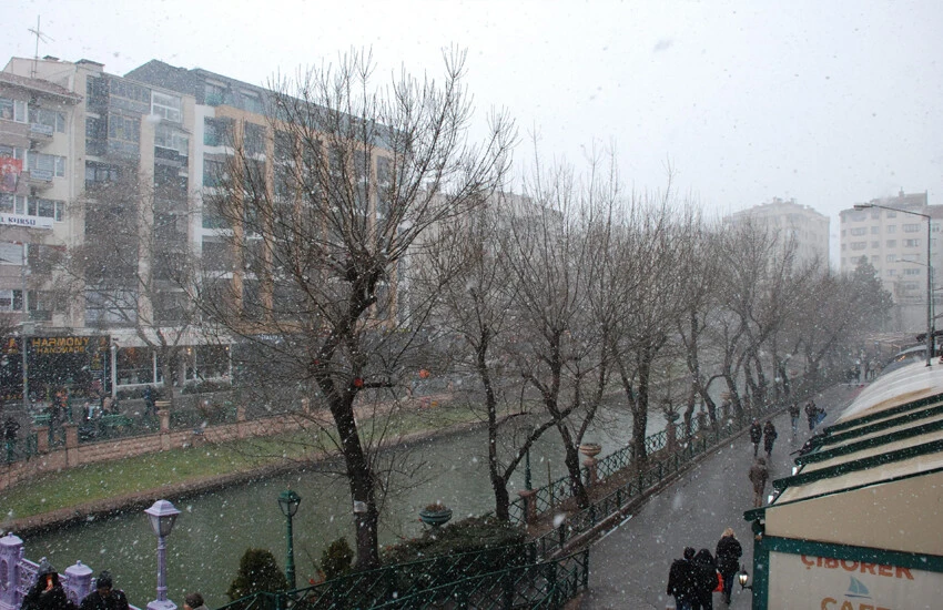 Meteoroloji duyurdu: 9 il için kar uyarısı! Bugün hava nasıl olacak? 4 Şubat 2024 hava il il durumu raporu... 