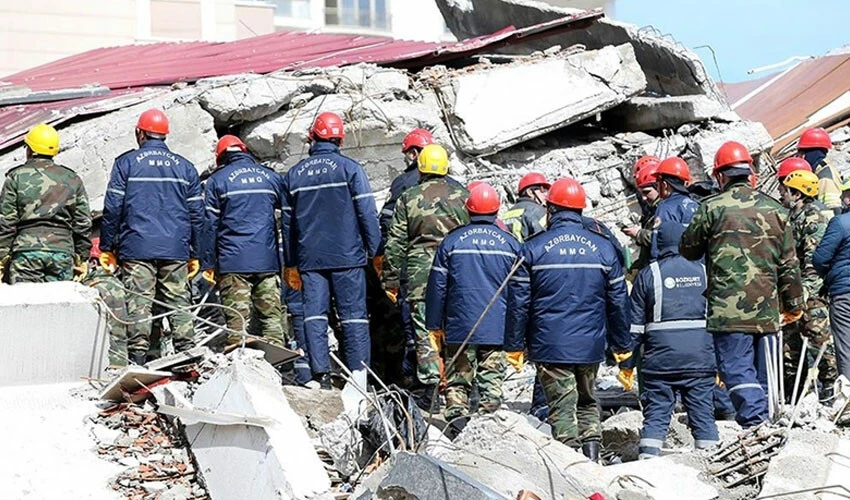 Asrın felaketinin birinci yılında Azerbaycan ekibi: Kardeşlik borcumuzu ödemeye geldik - 4. Resim