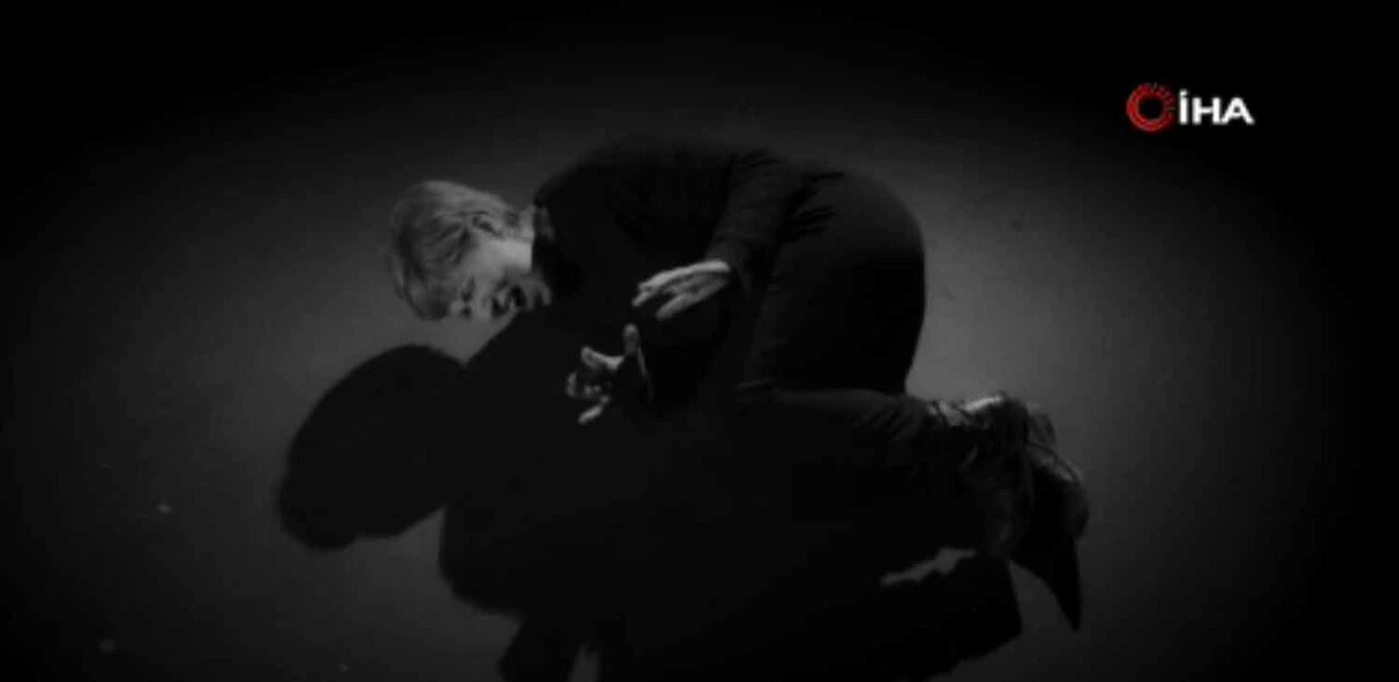 Deniz Arcak'tan depremin yıl dönümüne özel şarkı: Sesimi Duyan Var Mı? - 1. Resim