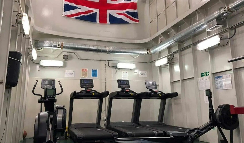 Füze yerine koşu bandı! İngiliz savaş gemilerinde skandal - 1. Resim