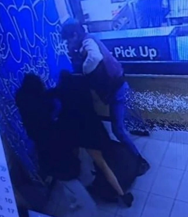 Genç müzisyeni gözlerini kırpmadan öldürdüler: Nişanlısının kollarında can çekişti, o anlar kamerada