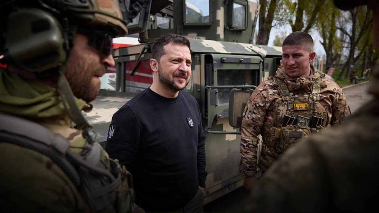 Ukrayna'da kriz büyüyor: Zelenskiy yönetimde de değişiklik istiyor