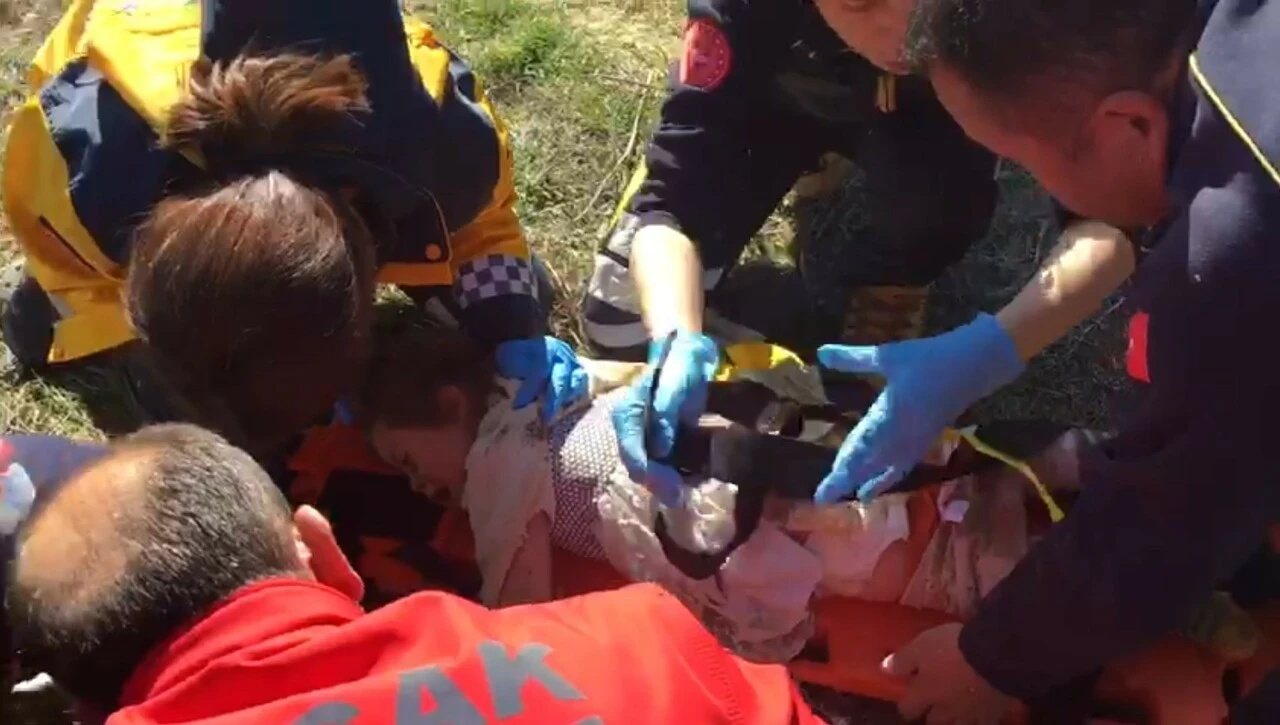 Yer altından kaydı, düştü! Minik kızın yaşamla ölüm arasında feryadı