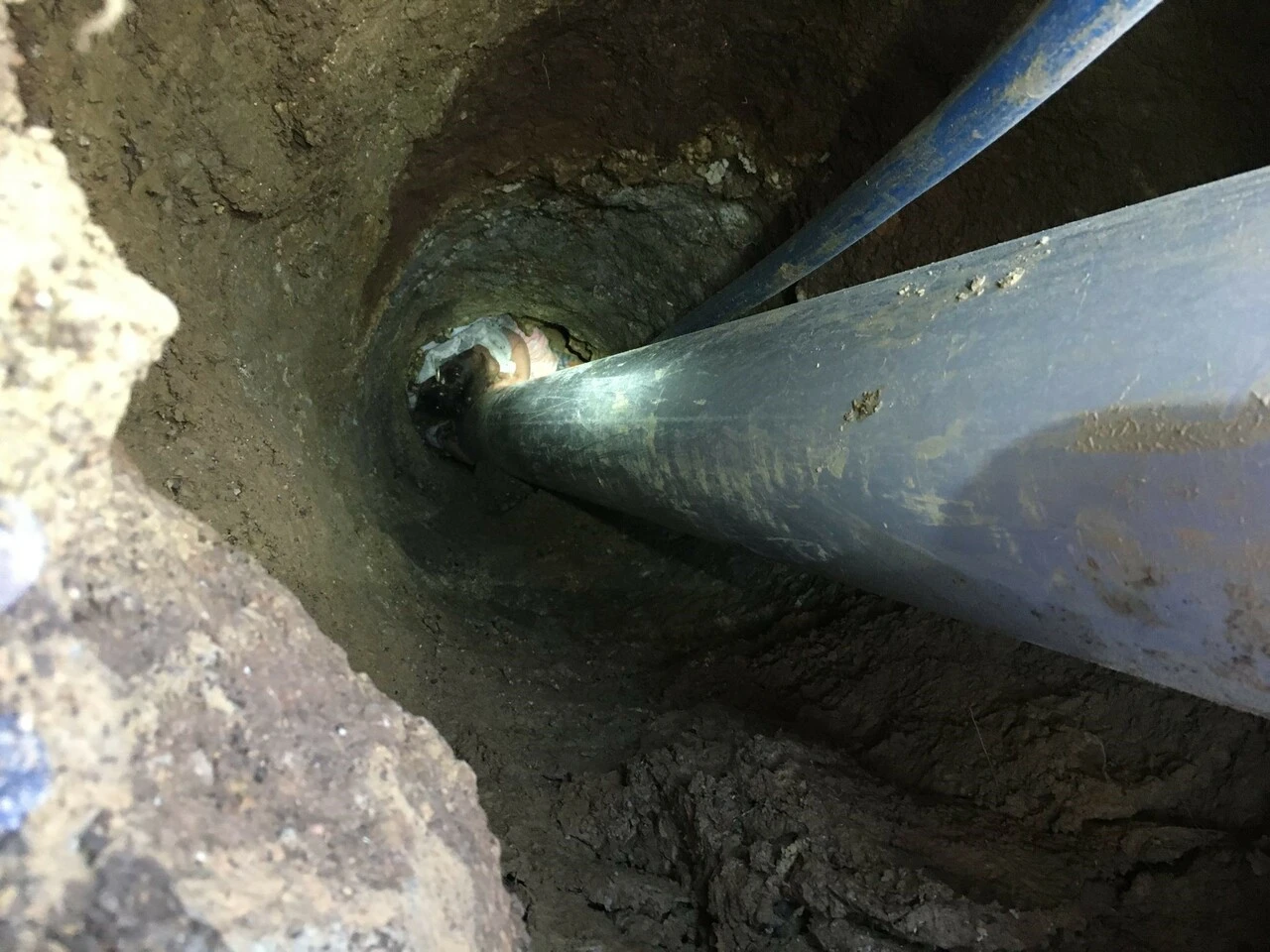 Yer altından kaydı, düştü! Minik kızın yaşamla ölüm arasında feryadı