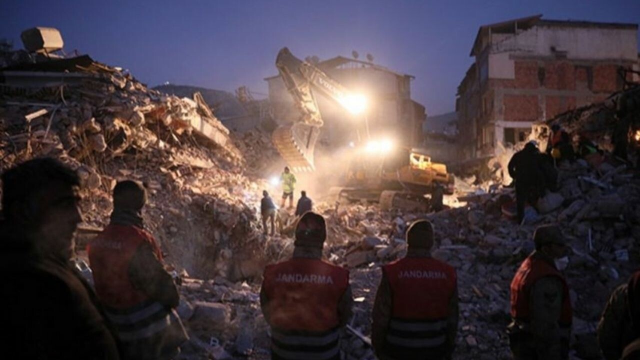 6 Şubat depremi anma ve taziye mesajları! Kahramanmaraş depremi ile ilgili duygusal sözler!