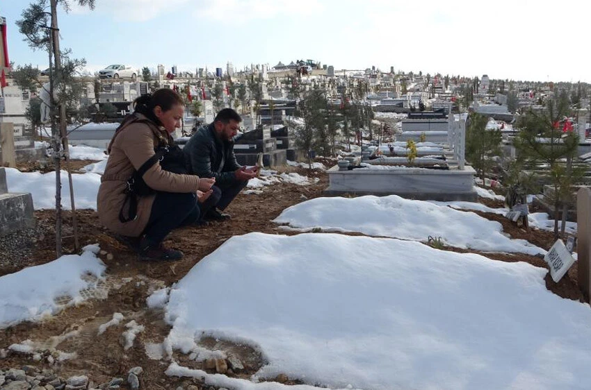 Dinmeyen acı... Tüm ailesini depremde kaybetti!