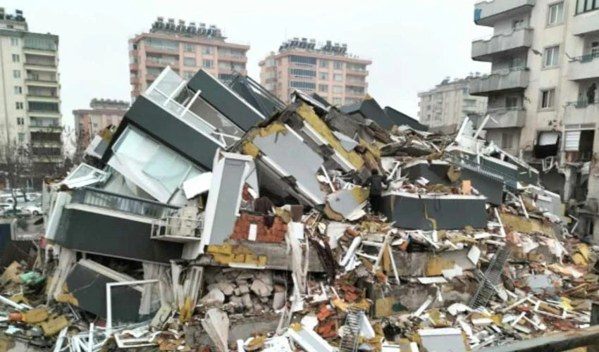 İngiliz basını evlatlarını 6 Şubat'ta kaybeden annenin mücadelesini yazdı - 6. Resim