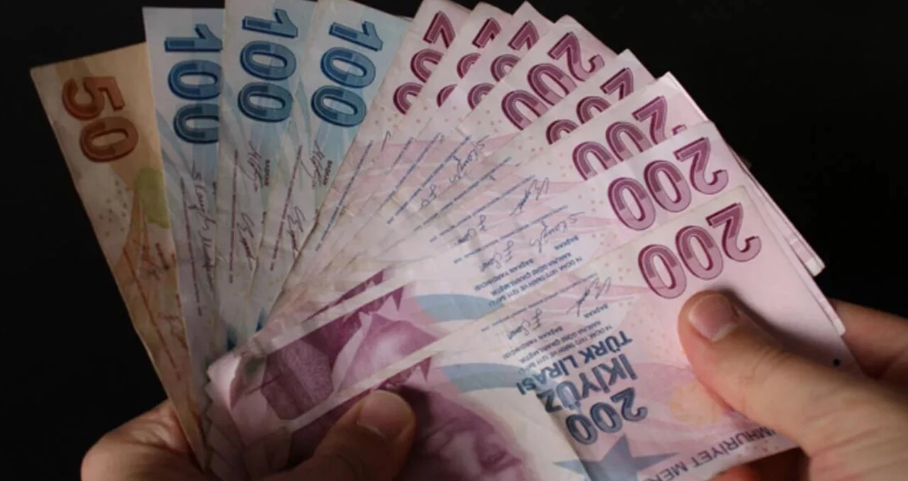 Kötü sözü mahkeme affetmedi! 21 yıllık tazminatını yaktı