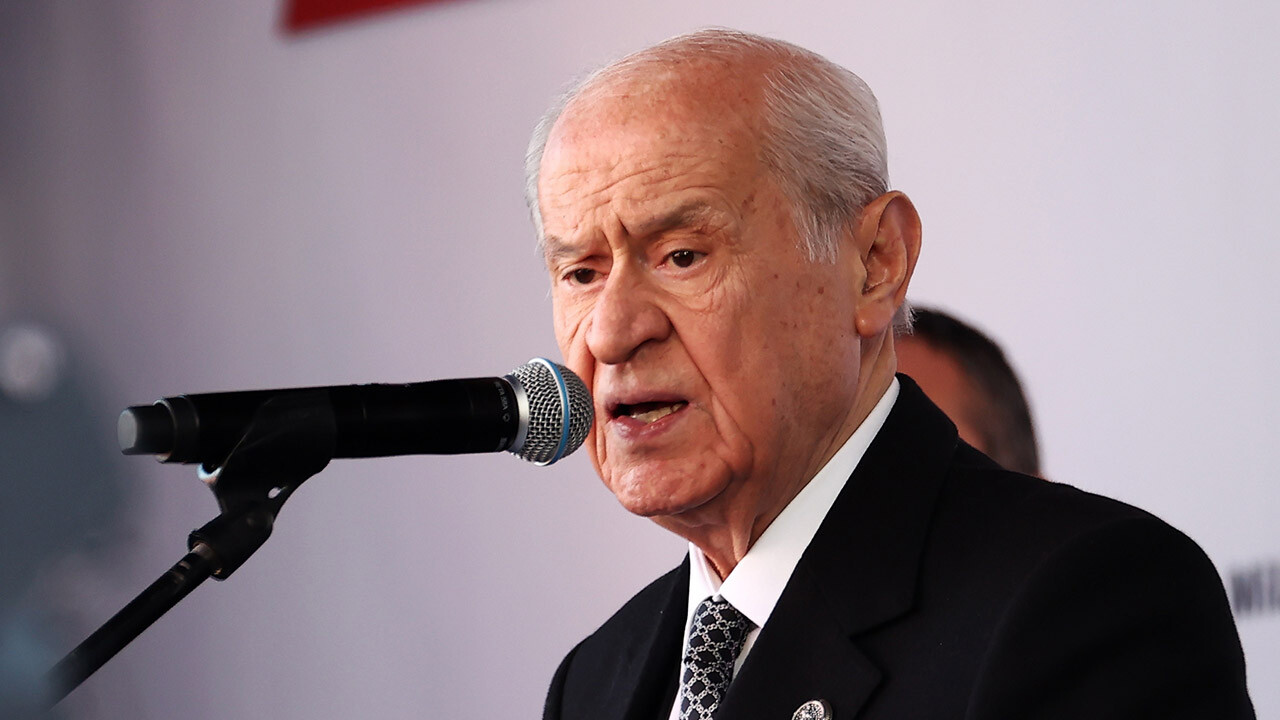 MHP lideri Bahçeli'den deprem konutları teslim töreninde dikkat çeken mesaj: İmkansız denileni yaptık