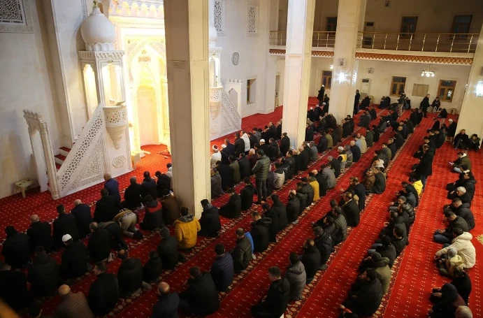 Miraç Kandili yurt genelinde dualarla idrak edildi