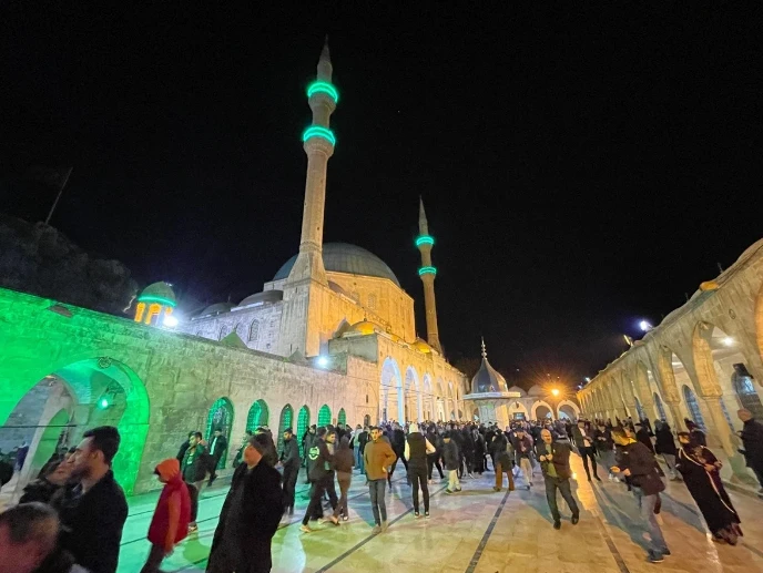 Miraç Kandili yurt genelinde dualarla idrak edildi