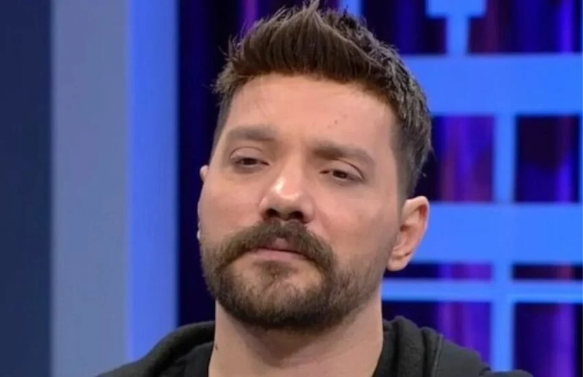 Oğuzhan Uğur, afetin birinci yılında içini döktü: Ben o tarihte kaldım - 1. Resim