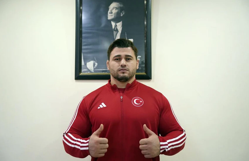 Rıza Kayaalp, Romanya'da rekor için mindere çıkacak