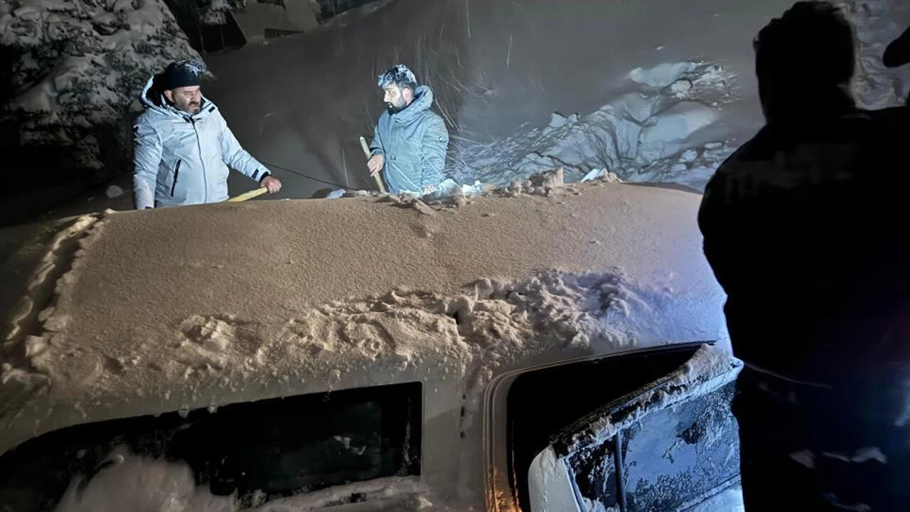 Artvin’de çığ altında kalan operatör hayatını kaybetti 