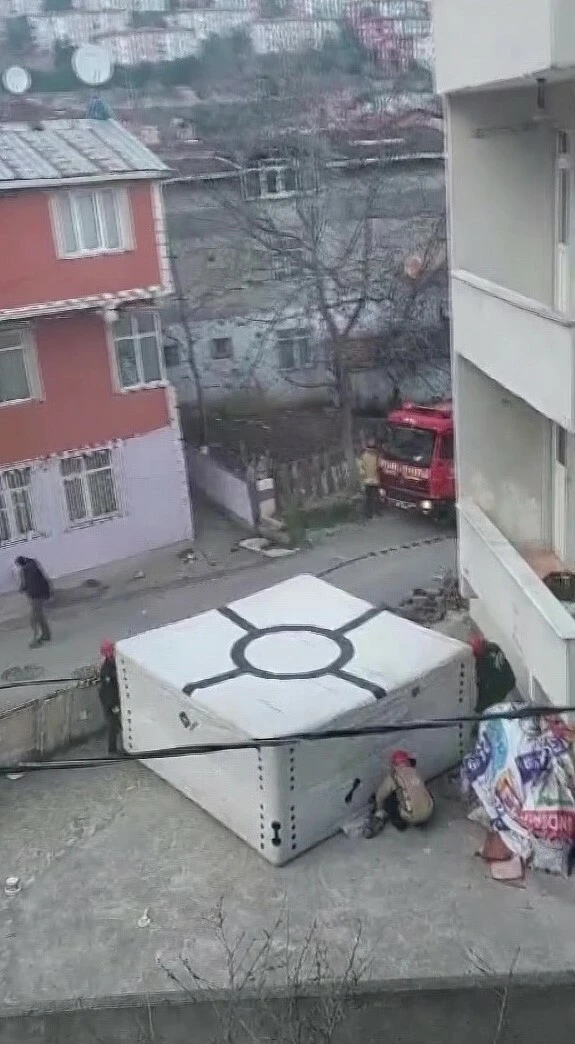 Kendisini eve kilitleyen şahsa operasyon! Özel harekat polisi böyle müdahale etti - 1. Resim