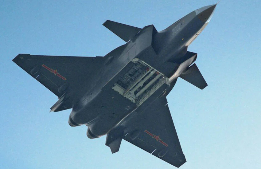 Küresel jet motoru yarışında Türkiye'den sürpriz atak! KAAN ile gövde gösterisi yapacak