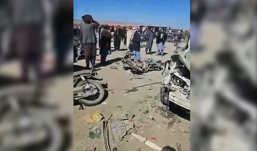 Pakistan’da seçim bürolarına bombalı saldırı: Çok sayıda ölü var - 1. Resim