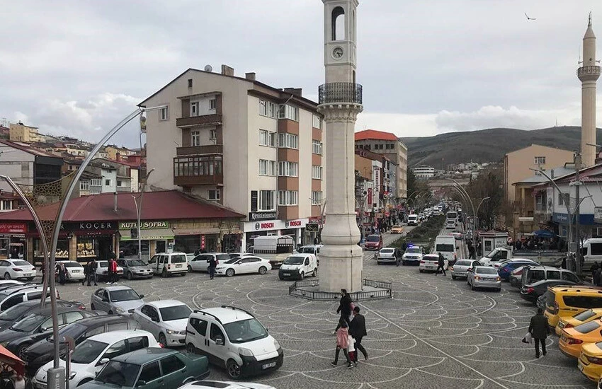 Türkiye’nin en kalabalık ilçesi 57 ili geçti